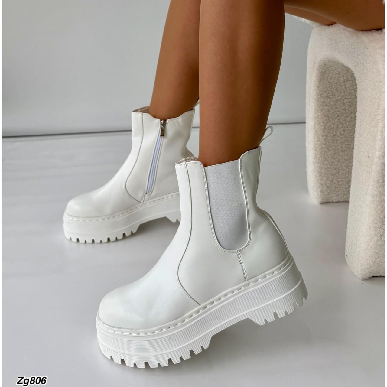 Botin blanco resorte suela 5cm IS14-015